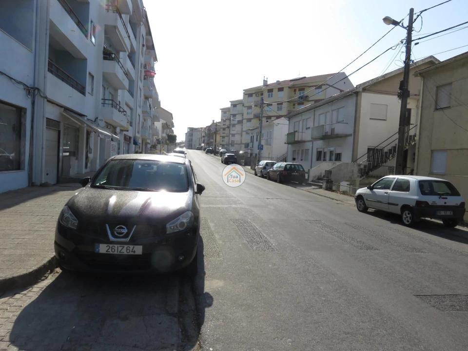 Garagem para Venda em Covilhã e Canhoso Foto 23