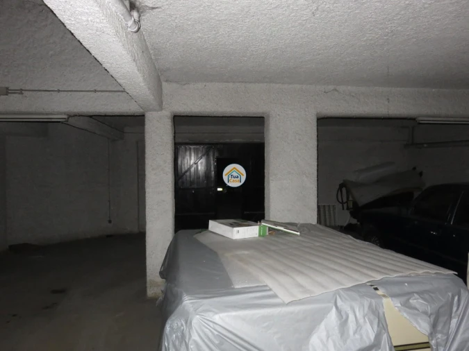 Garagem para Venda em Covilhã e Canhoso Foto 9