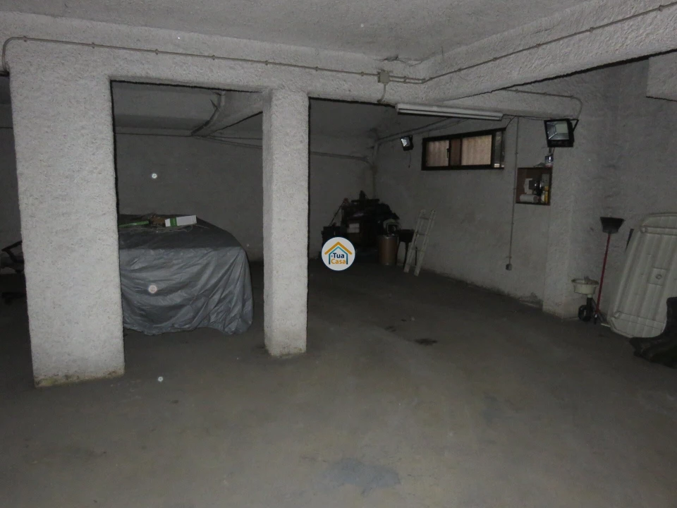 Garagem para Venda em Covilhã e Canhoso Foto 6