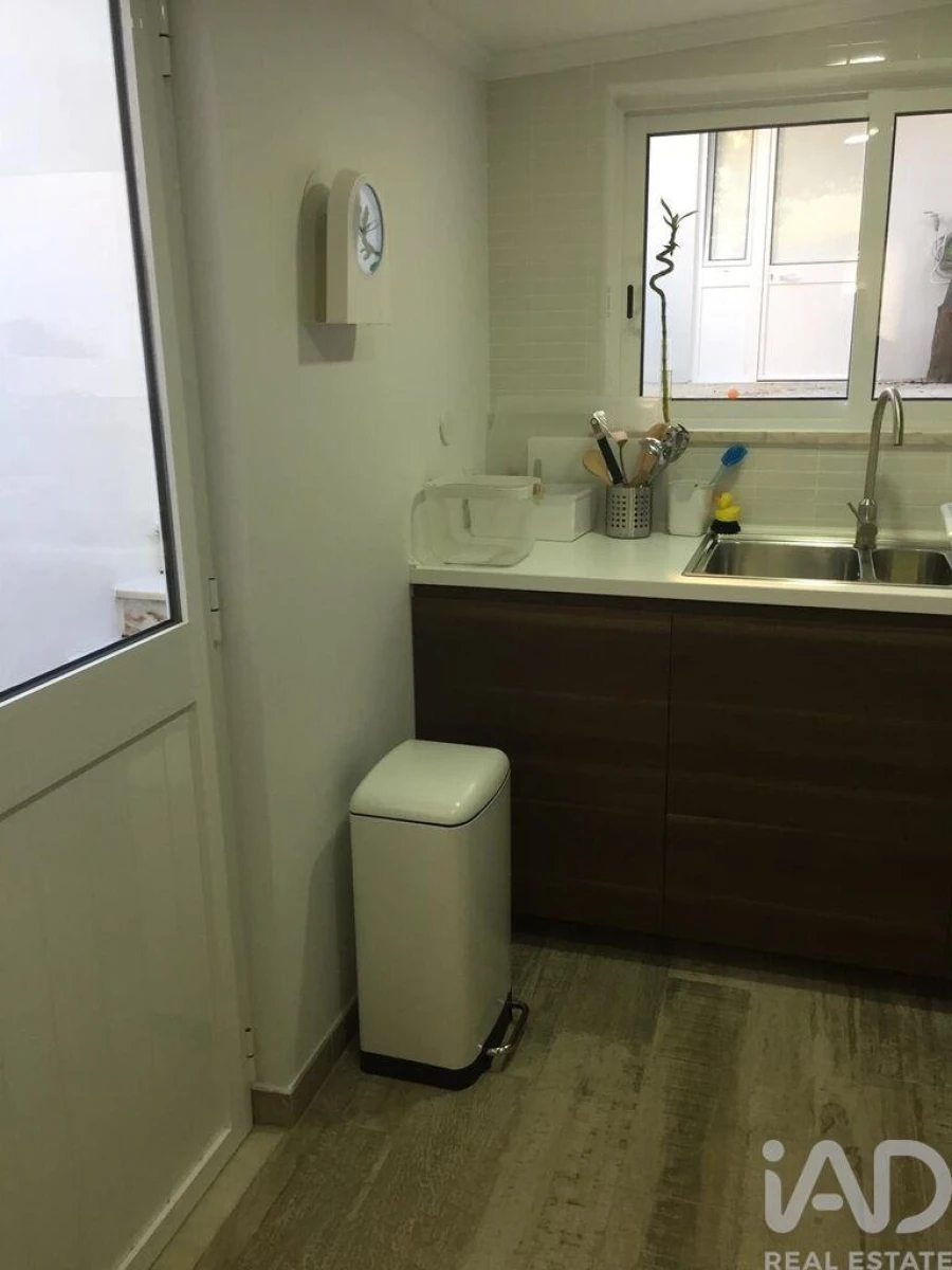 Apartamento T2 para Arrendamento em Misericórdia Foto 6