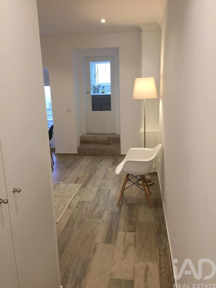 Apartamento T2 para Arrendamento em Misericórdia Foto 10