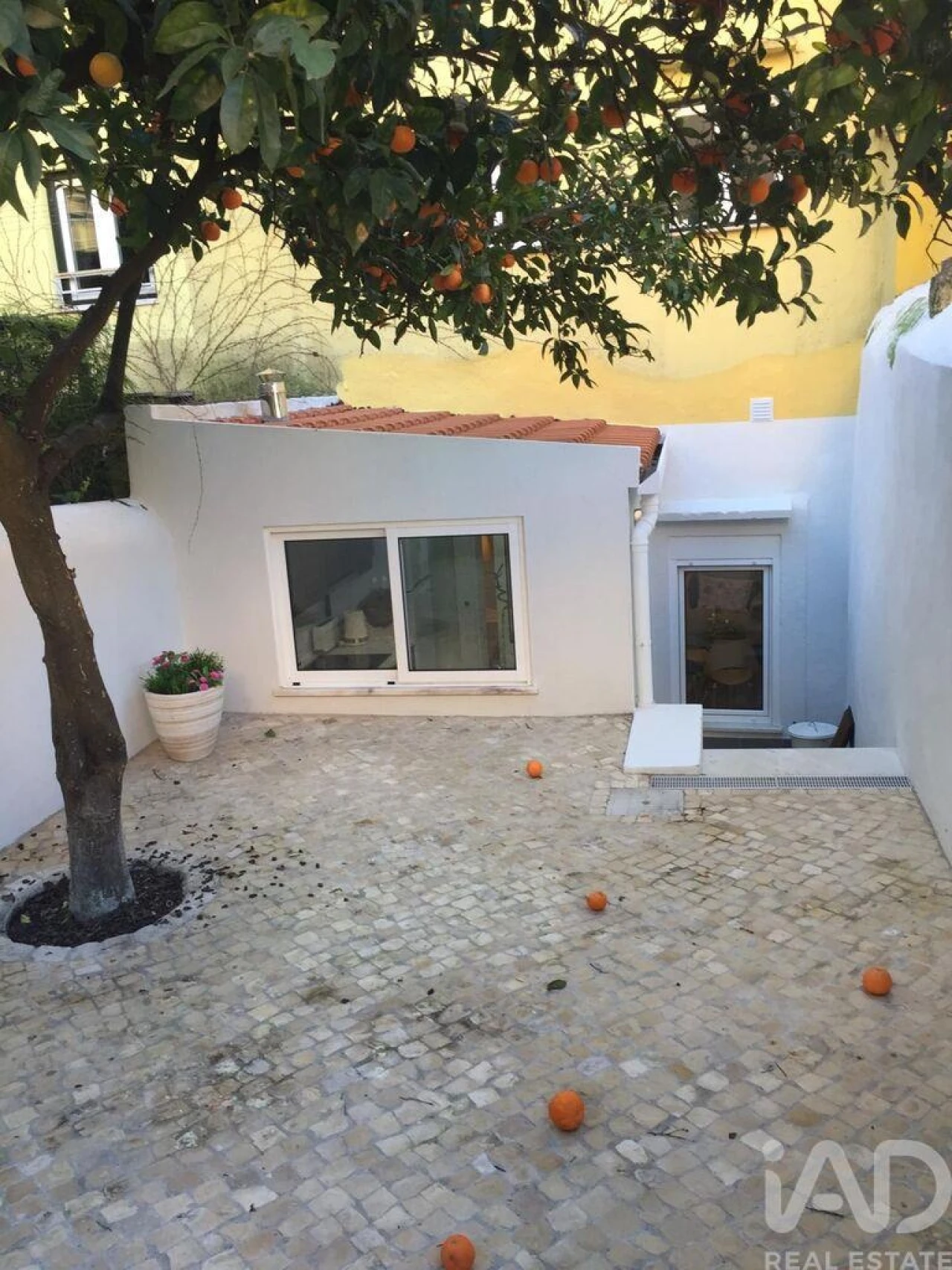 Apartamento T2 para Arrendamento em Misericórdia Foto 14