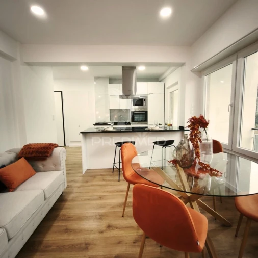 Apartamento T3 para Venda em Benfica Foto 4
