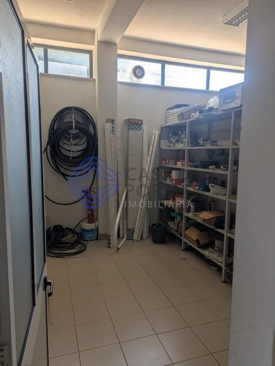 Loja para Venda em Santa Comba Dão e Couto do Mosteiro Foto 4