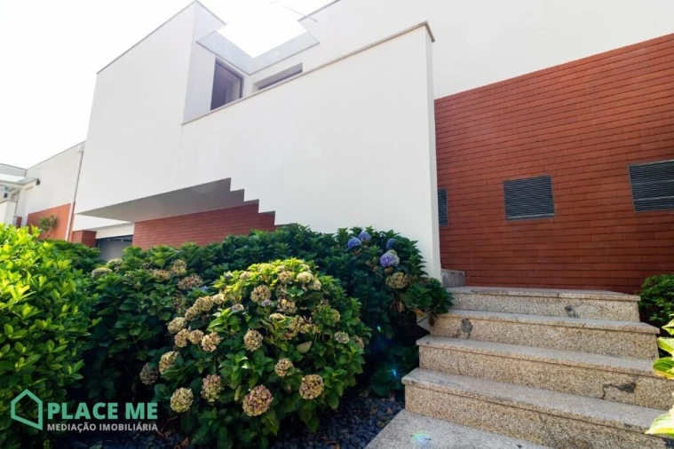 Moradia T4 para Venda em Real, Dume e Semelhe Foto 3