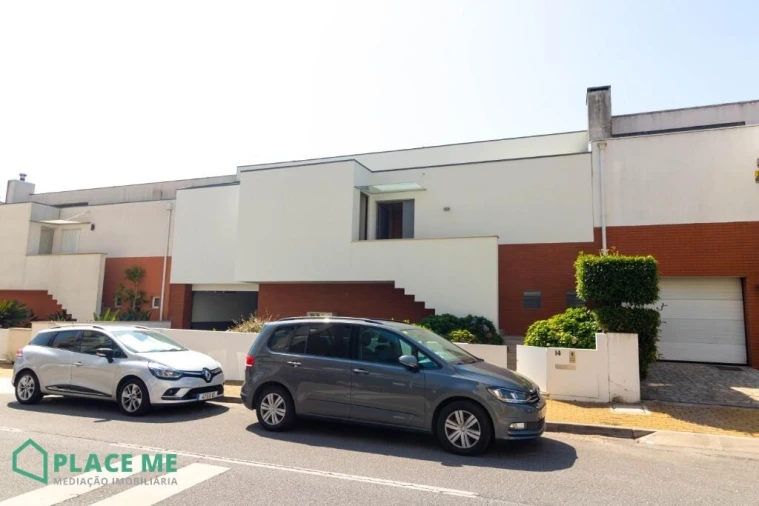 Moradia T4 para Venda em Real, Dume e Semelhe Foto 1