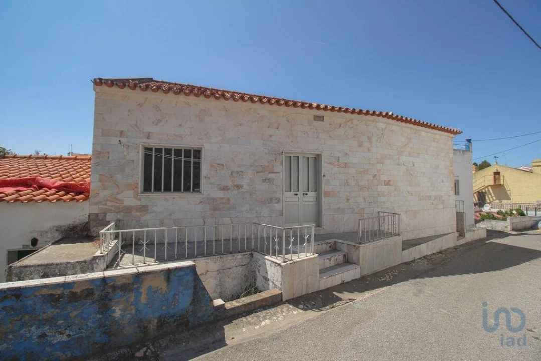 Moradia T5 para Venda em Rio de Moinhos Foto 2