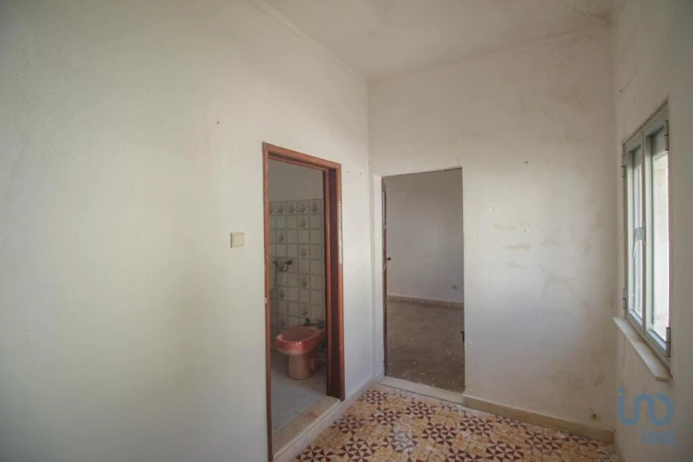 Moradia T5 para Venda em Rio de Moinhos Foto 11