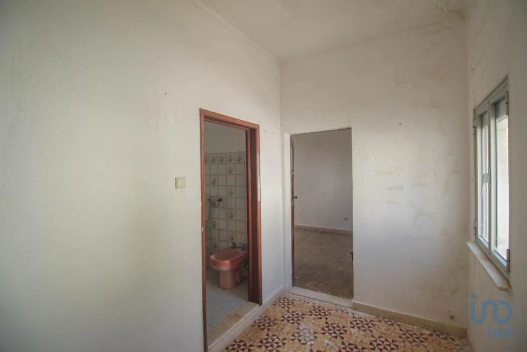 Moradia T5 para Venda em Rio de Moinhos Foto 11