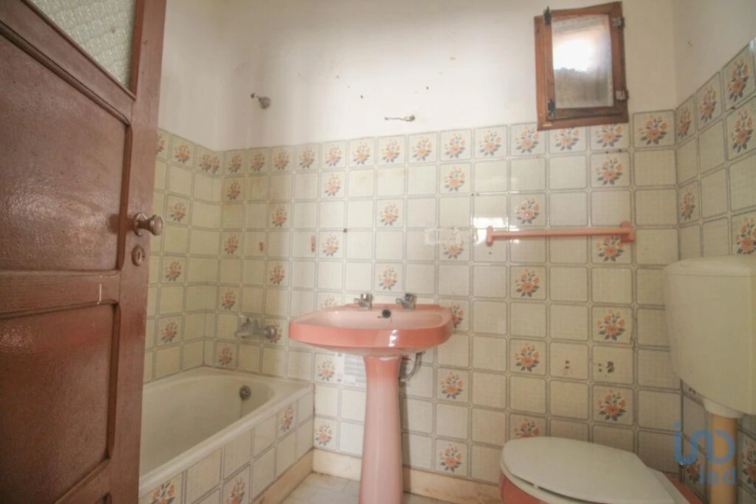 Moradia T5 para Venda em Rio de Moinhos Foto 13