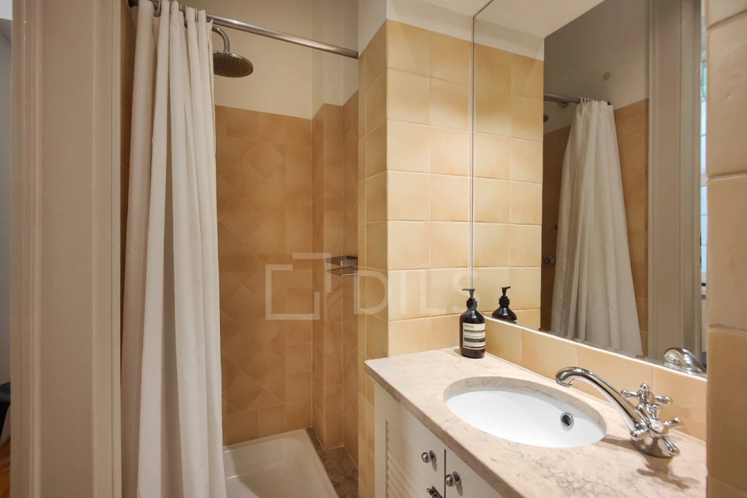Apartamento T4 para Venda em Misericórdia Foto 28