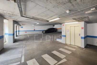 Apartamento T4 para Venda em Misericórdia