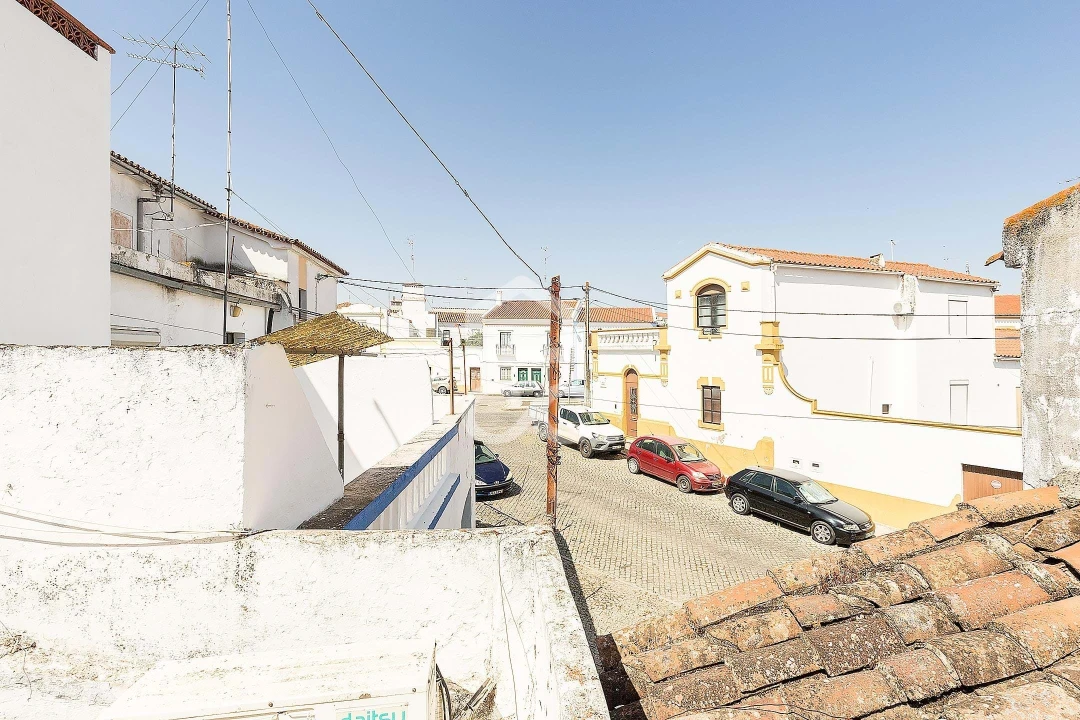 Moradia T4 para Venda em Redondo Foto 25