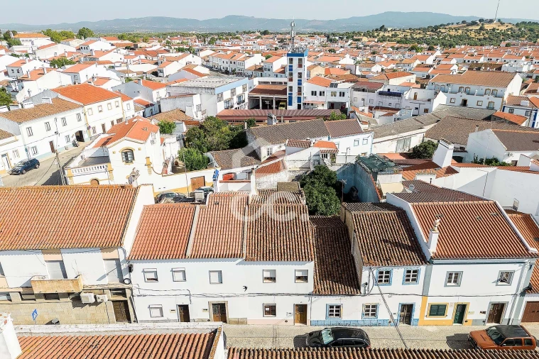 Moradia T4 para Venda em Redondo Foto 35