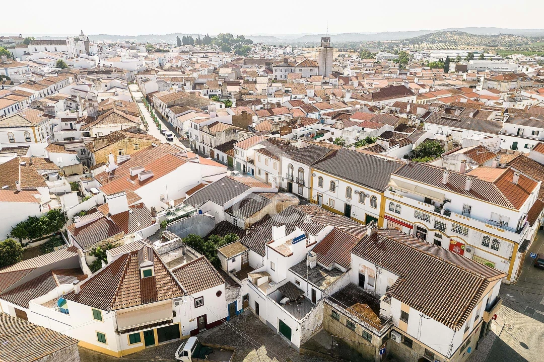 Moradia T4 para Venda em Redondo Foto 38