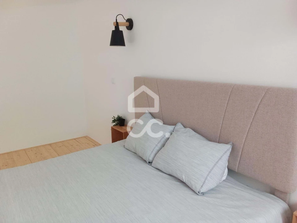 Armazém para Venda em Olho Marinho Foto 20