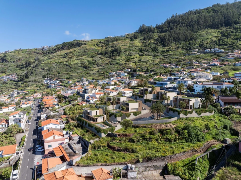 Moradia T3 para Venda em Arco da Calheta Foto 7