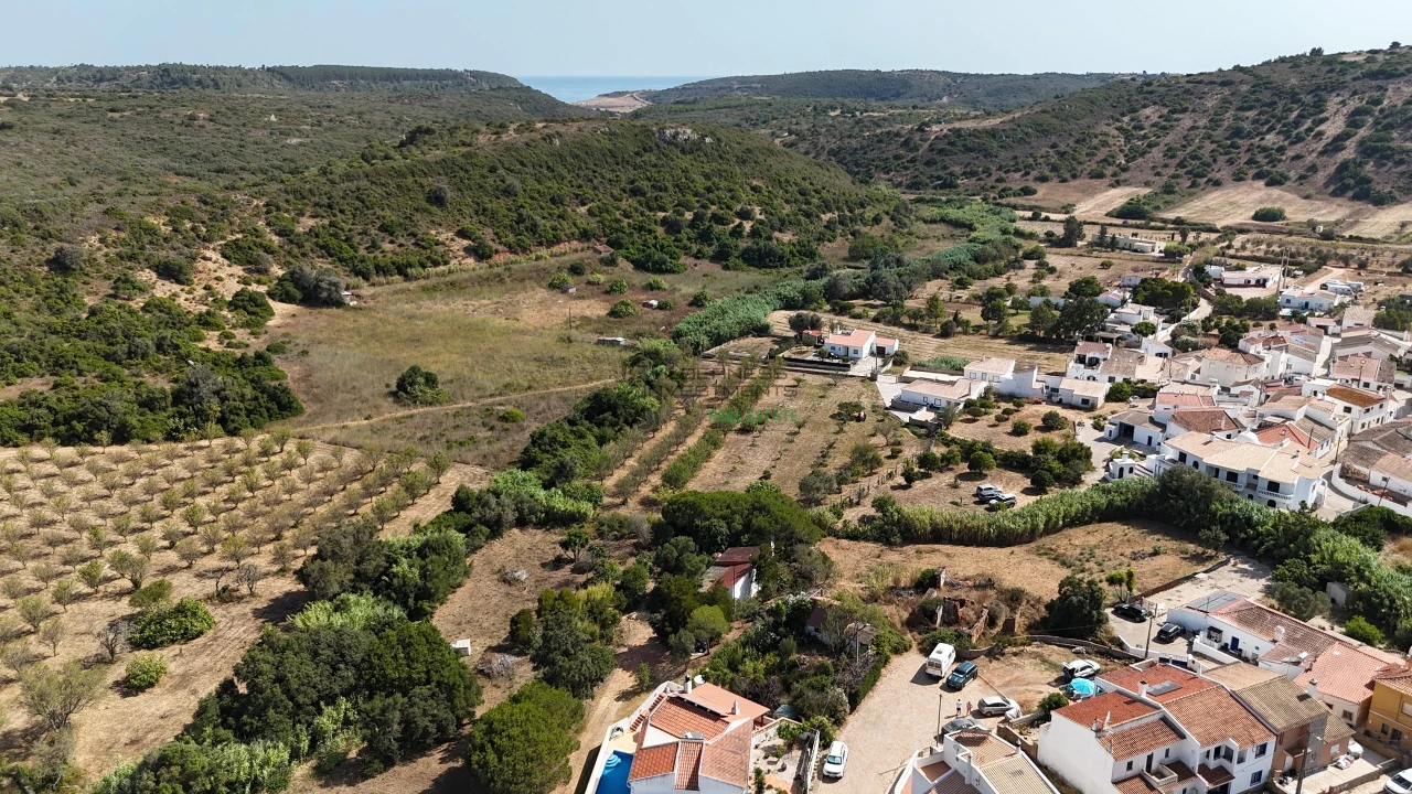Terreno para Venda em Budens Foto 2