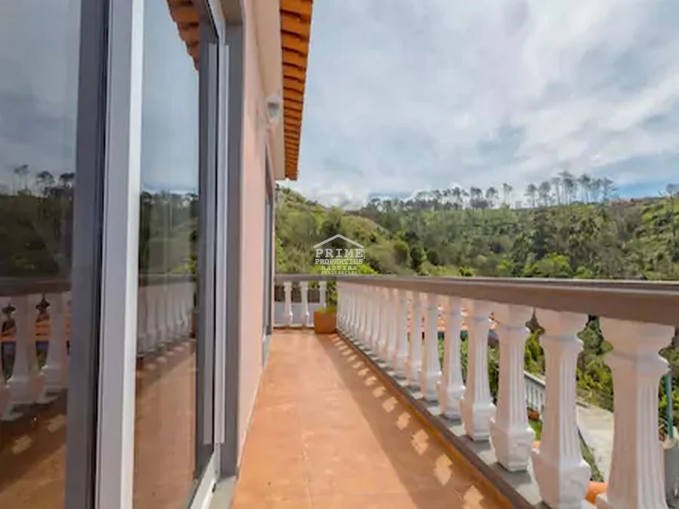 Moradia T2 para Venda em Fajã da Ovelha Foto 13