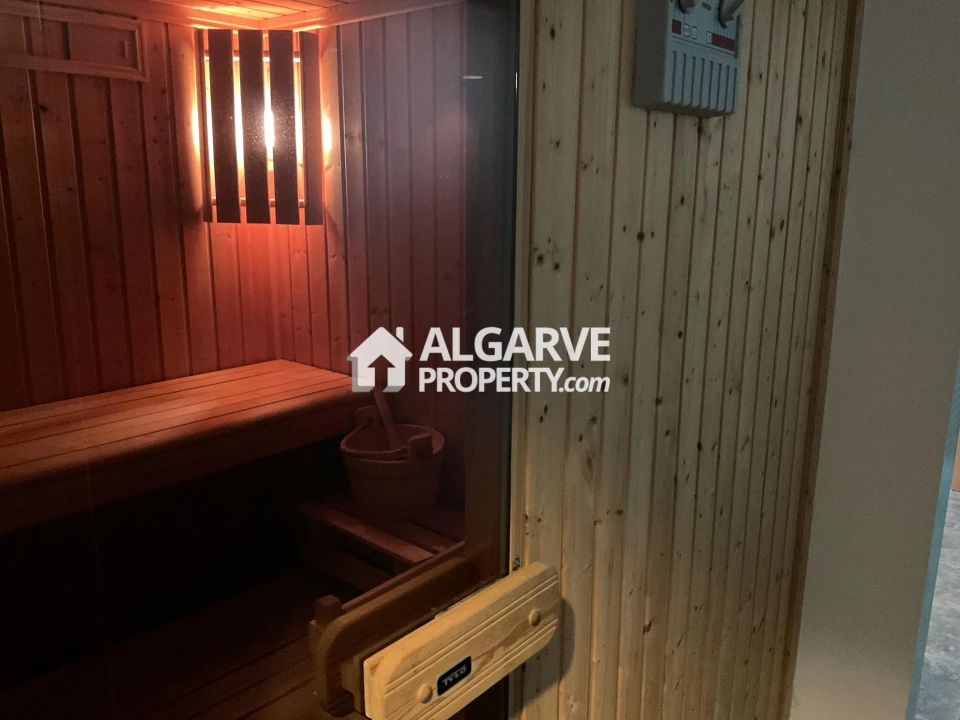 Apartamento T3 para Venda em Quarteira Foto 22