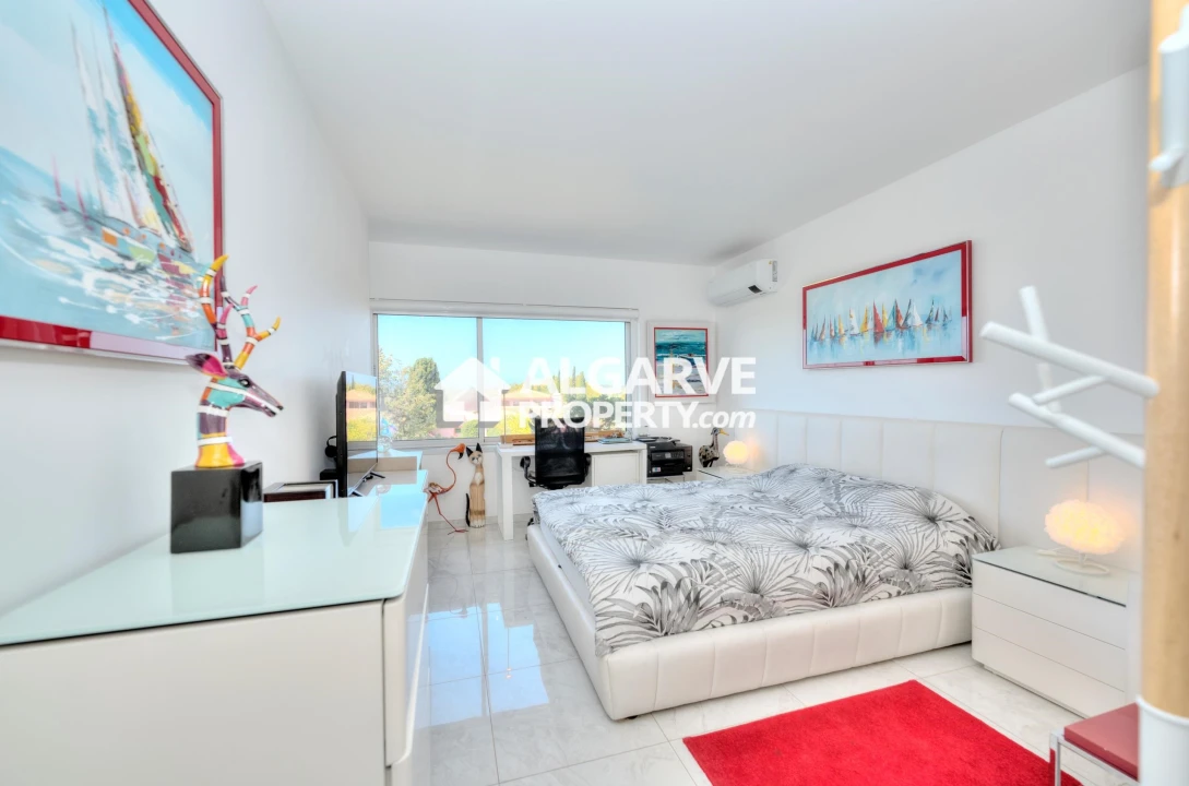 Apartamento T3 para Venda em Quarteira Foto 16