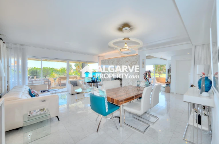Apartamento T3 para Venda em Quarteira Foto 3