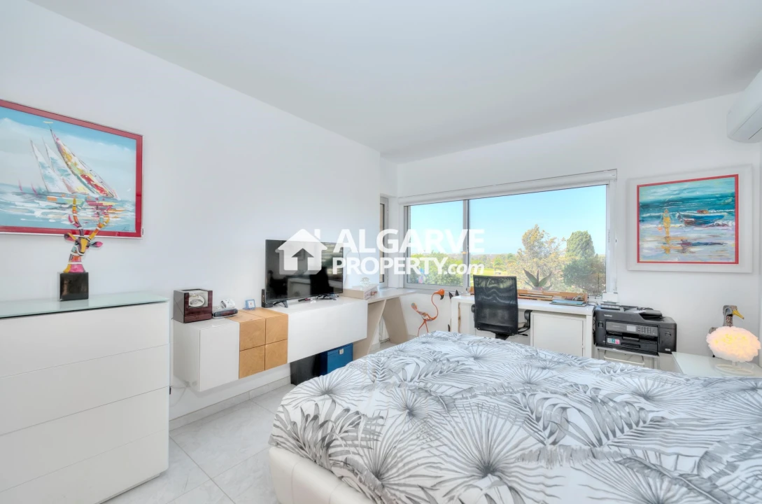 Apartamento T3 para Venda em Quarteira Foto 17