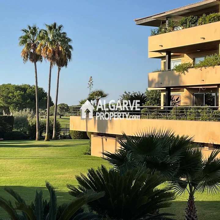 Apartamento T3 para Venda em Quarteira Foto 7