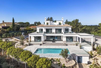 Moradia T5 para Venda em Loule (São Clemente)