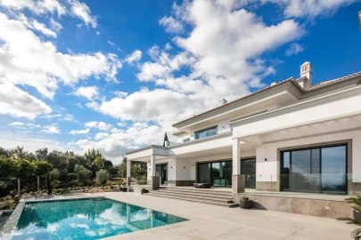 Moradia T5 para Venda em Loule (São Clemente)