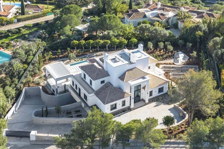 Moradia T5 para Venda em Loule (São Clemente) Foto 2