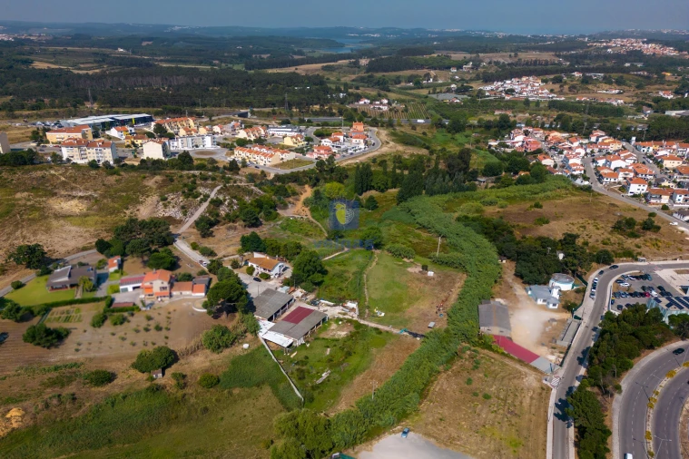 Moradia T3 para Venda em Caldas da Rainha - Santo Onofre e Serra do Bouro Foto 12