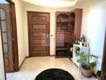 Apartamento T2 para Venda em Ermesinde