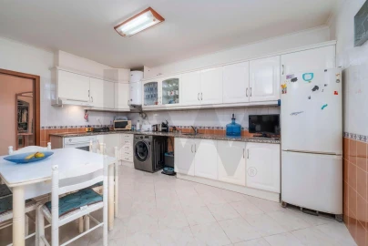 Apartamento T3 para Venda em Olhão