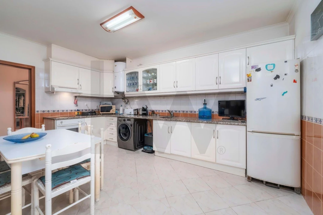 Apartamento T3 para Venda em Olhão Foto 3