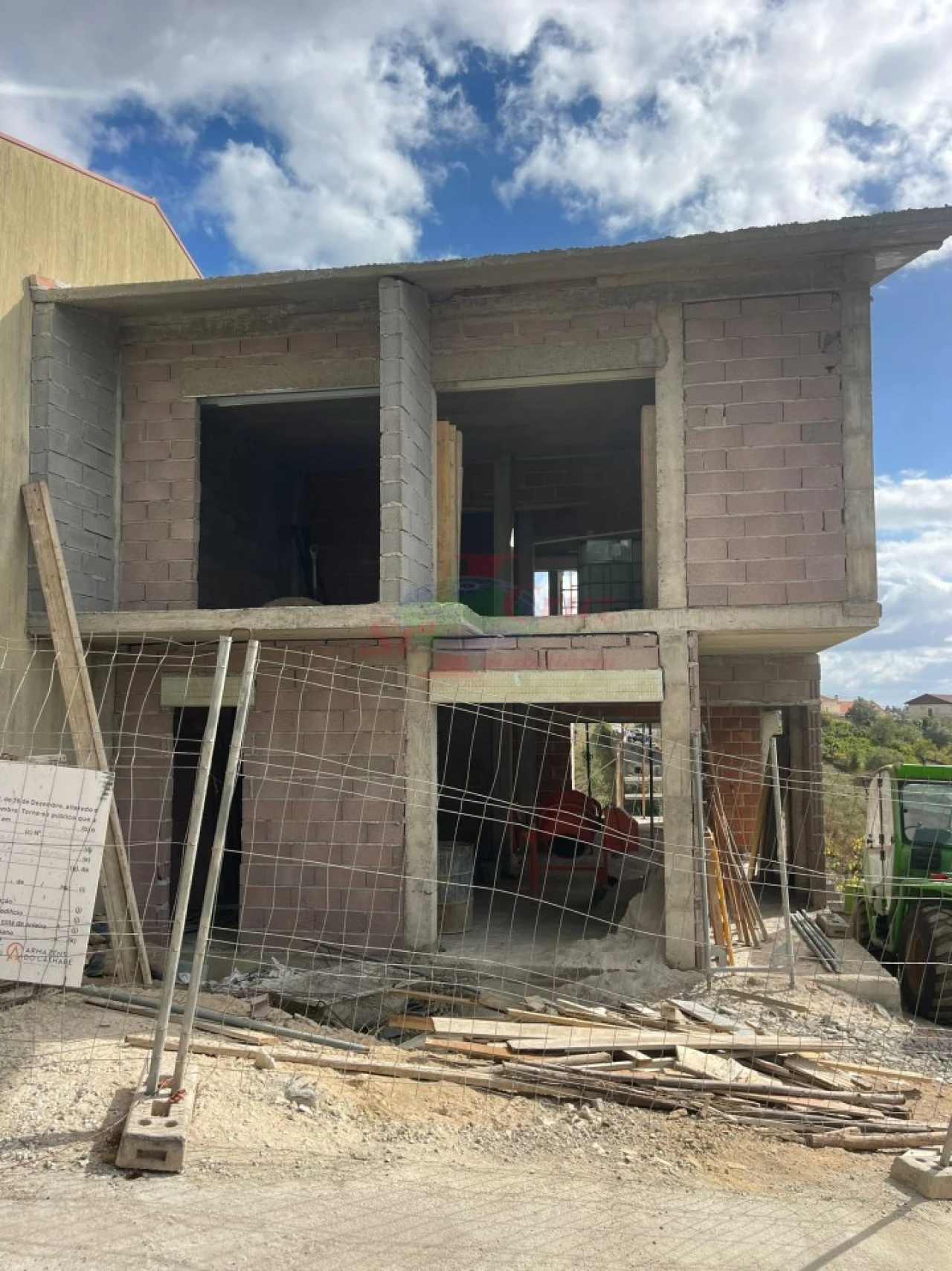 Moradia T4 para Venda em Eiras e São Paulo de Frades Foto 3