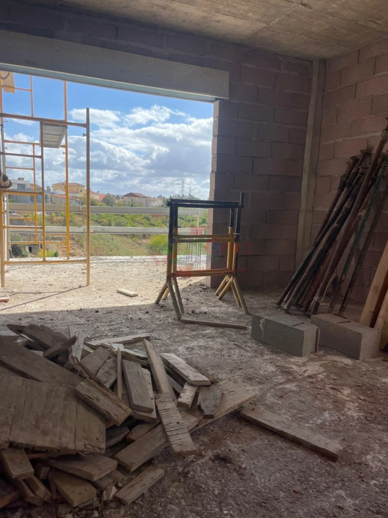 Moradia T4 para Venda em Eiras e São Paulo de Frades Foto 10