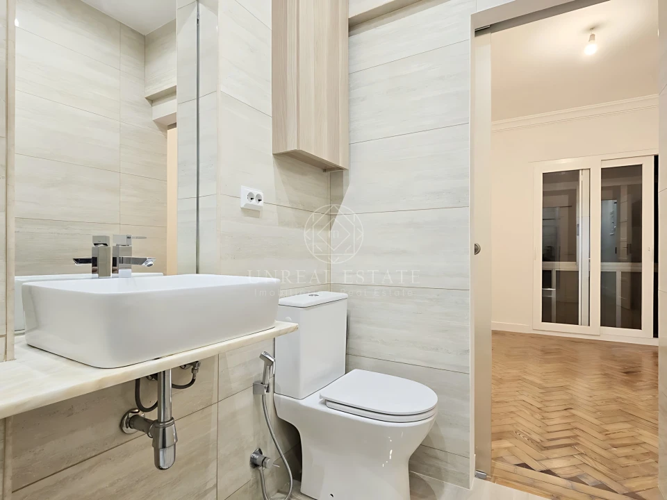 Apartamento T1 para Arrendamento em Algés, Linda-A-Velha e Cruz Quebrada-Dafundo Foto 24