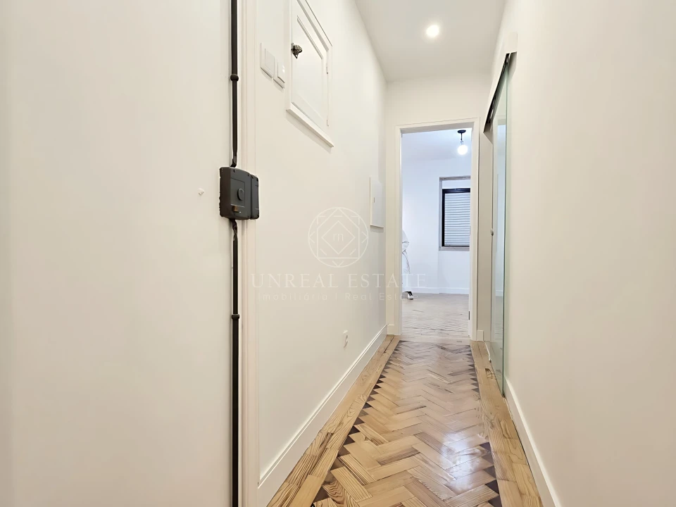 Apartamento T1 para Arrendamento em Algés, Linda-A-Velha e Cruz Quebrada-Dafundo Foto 2