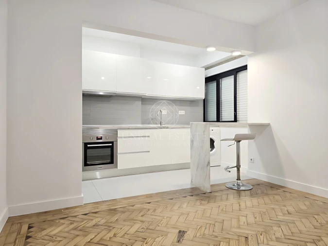 Apartamento T1 para Arrendamento em Algés, Linda-A-Velha e Cruz Quebrada-Dafundo Foto 9