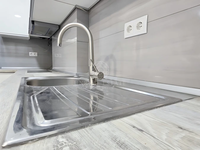 Apartamento T1 para Arrendamento em Algés, Linda-A-Velha e Cruz Quebrada-Dafundo Foto 15