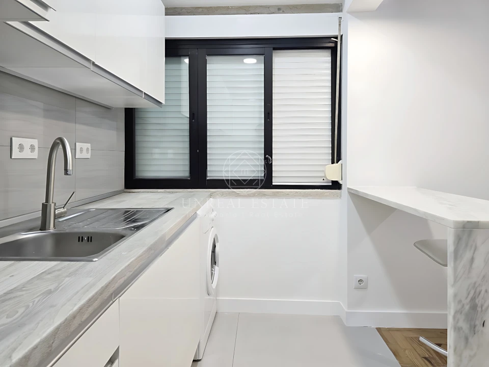 Apartamento T1 para Arrendamento em Algés, Linda-A-Velha e Cruz Quebrada-Dafundo Foto 16