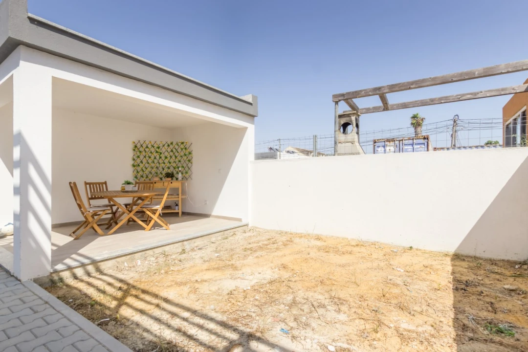 Moradia T3 para Venda em Fernao Ferro Foto 24