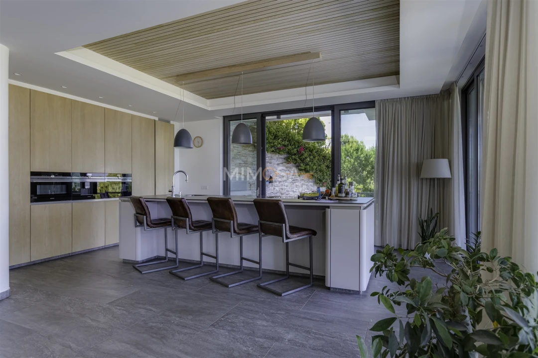 Moradia T4 para Venda em Odiaxere Foto 49