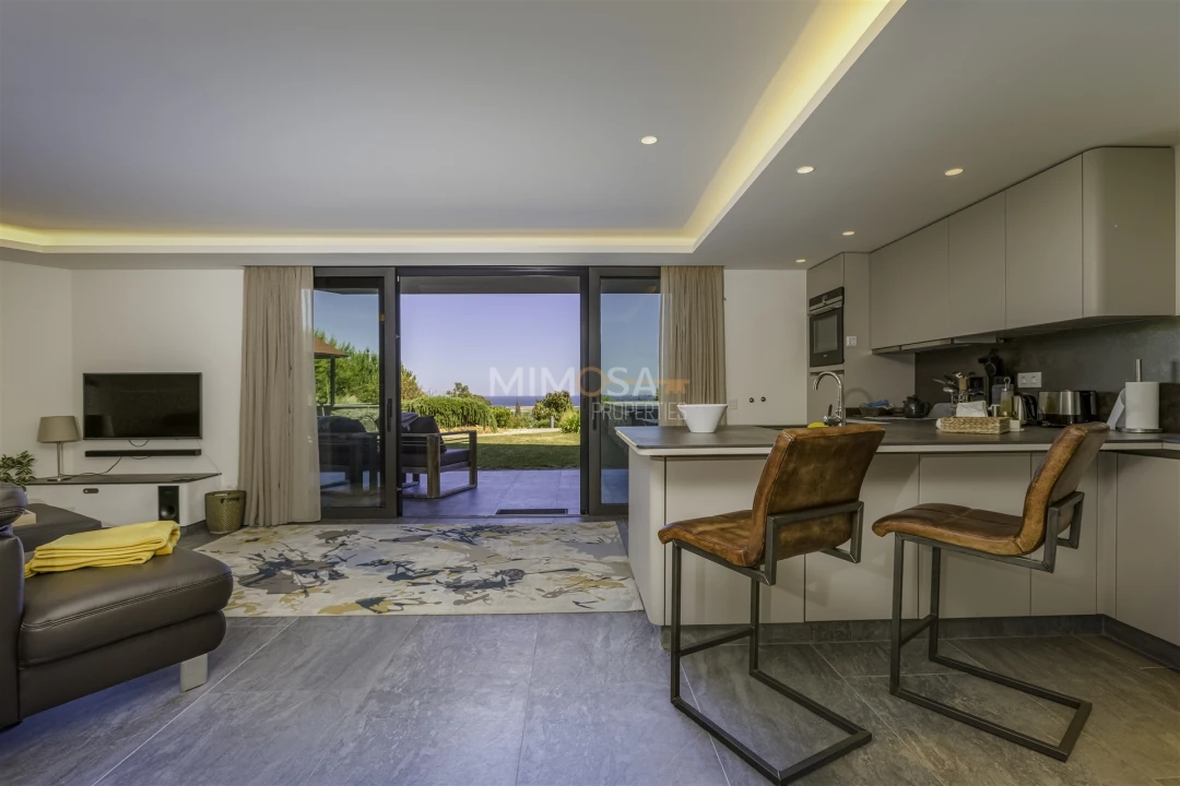 Moradia T4 para Venda em Odiaxere Foto 38