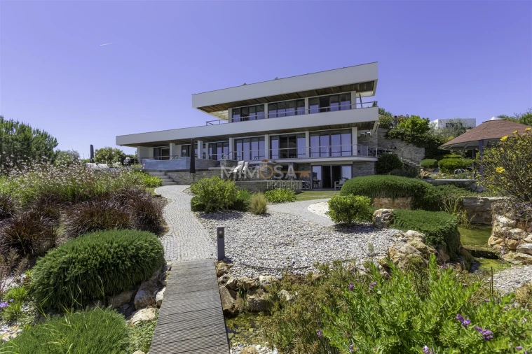 Moradia T4 para Venda em Odiaxere Foto 11