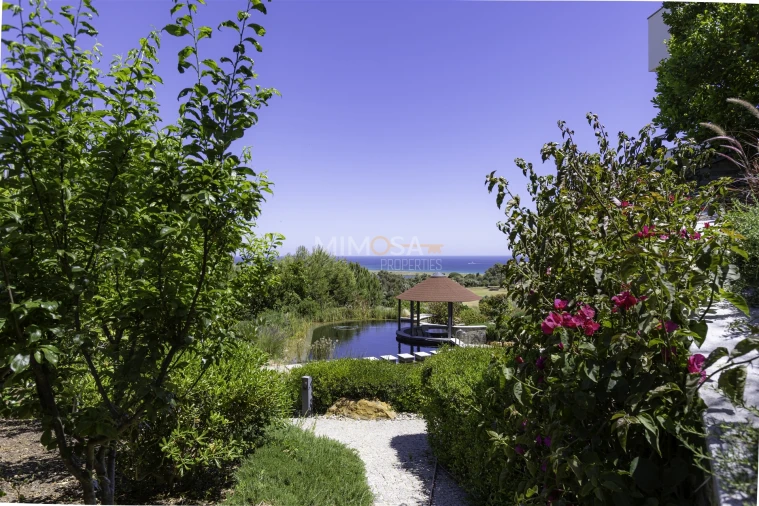 Moradia T4 para Venda em Odiaxere Foto 9