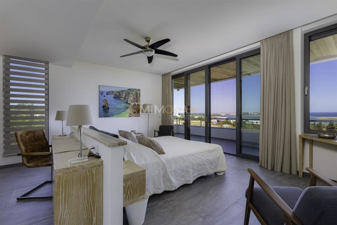 Moradia T4 para Venda em Odiaxere Foto 20