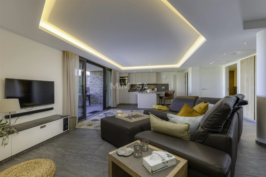 Moradia T4 para Venda em Odiaxere Foto 40