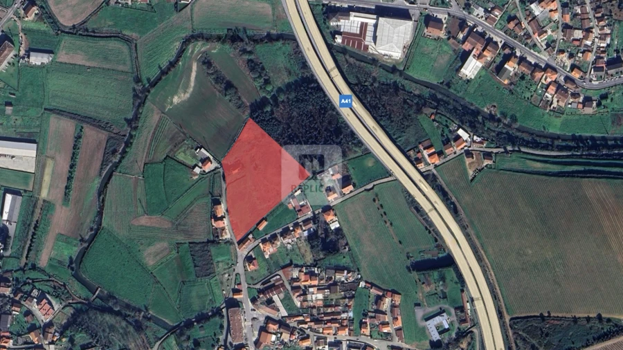 Terreno para Venda em Campo e Sobrado Foto 1